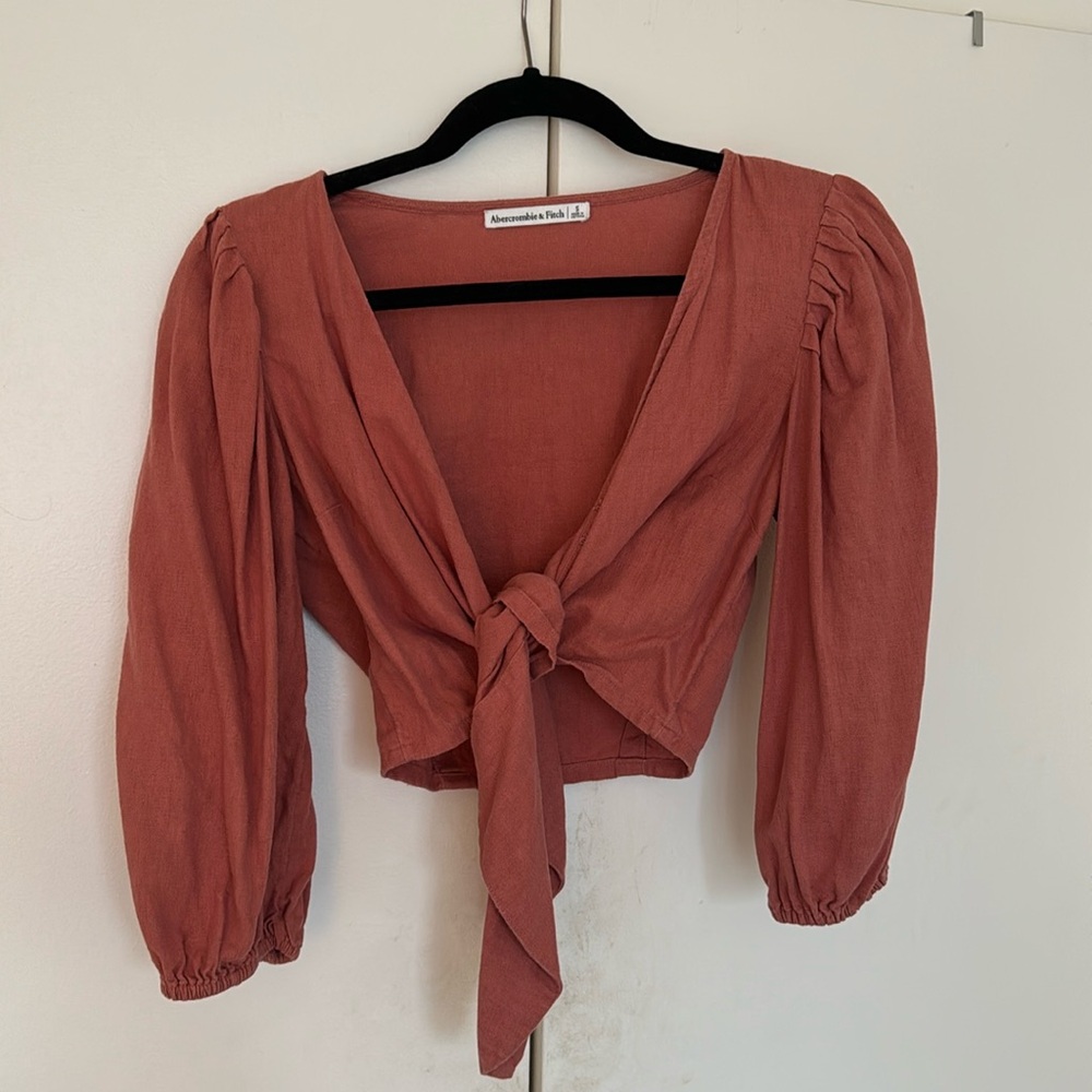Abercrombie and Fitch tie front top